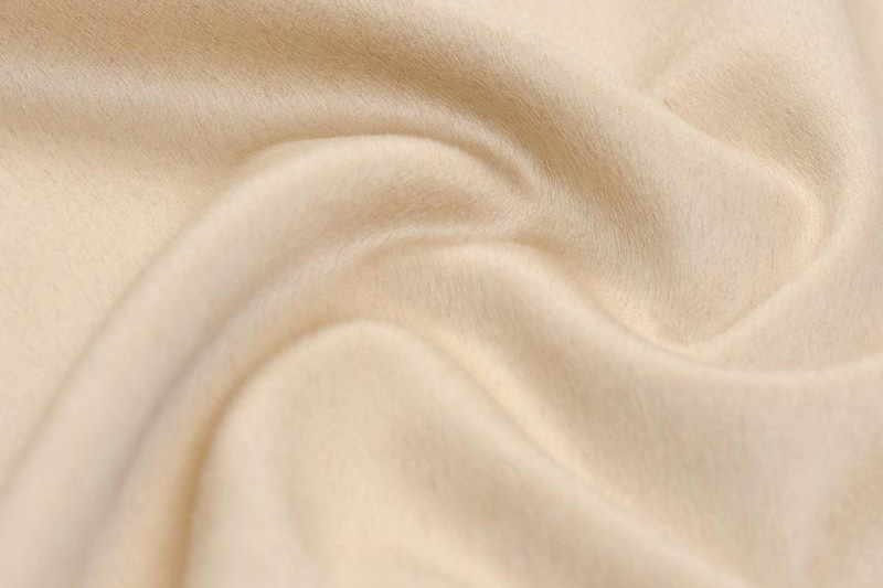 What kind of fabric is cashmere? The characteristics, advantages and disadvantages of cashmere fabric